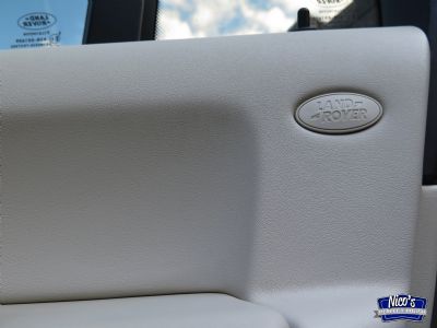 range rover vogue interior detail