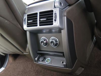 range rover vogue interior detail